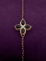 Браслет из золота c бриллиантами и ониксом