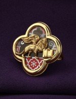 Кольцо из лимонного золота c эмалью и перламутром