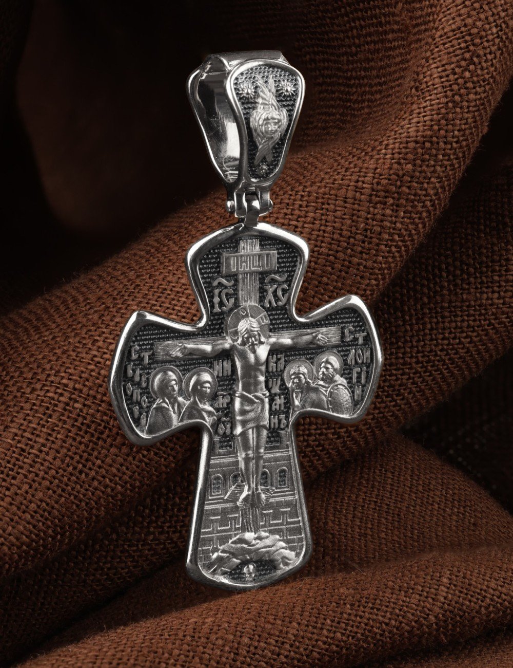 Крест из белого золота