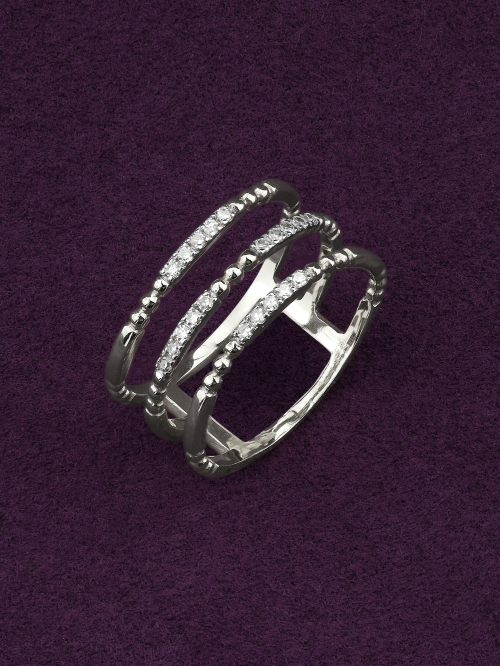 Кольцо из белого золота 585 пробы c бриллиантами