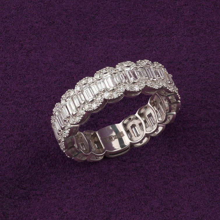 Кольцо из белого золота 585 пробы c бриллиантами