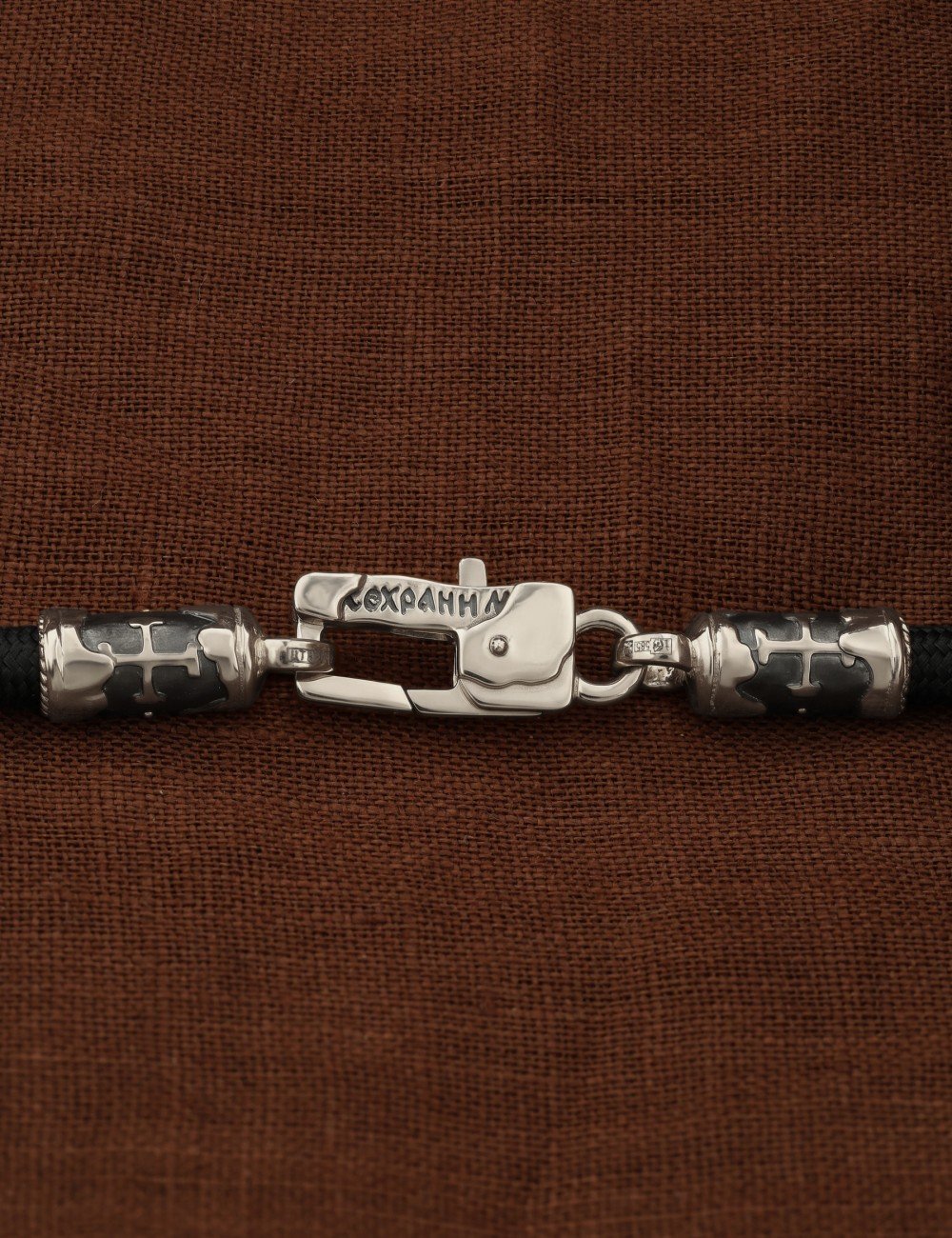 Шнурок шёлковый из белого золота c шёлковым шнурком