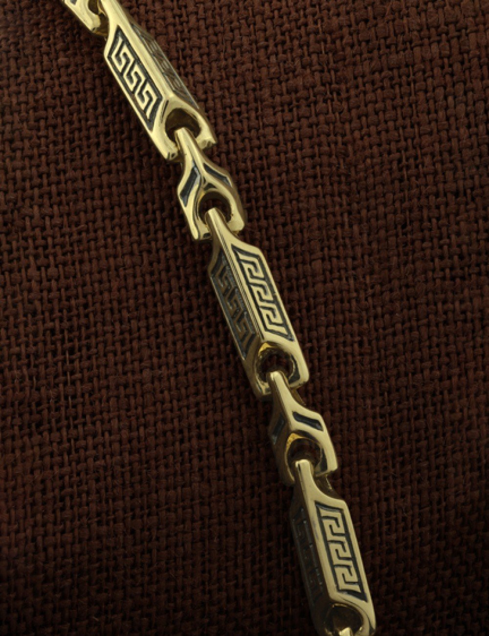 Браслет из лимонного золота