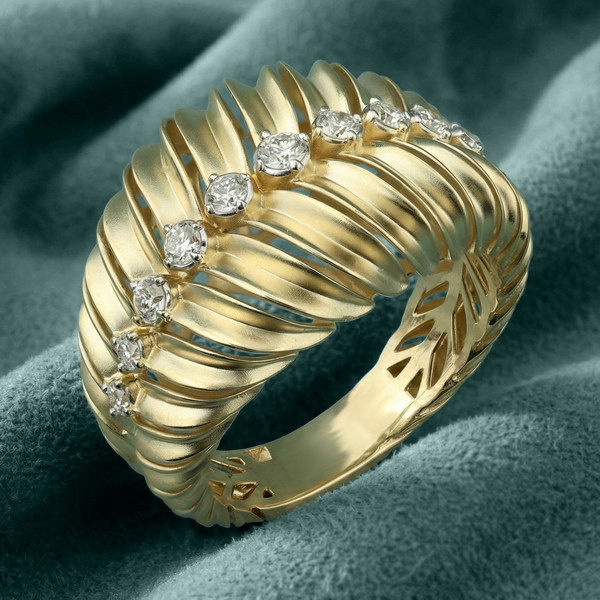 Кольцо из лимонного золота 585 пробы c бриллиантами