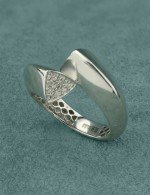 Кольцо из белого золота c бриллиантами