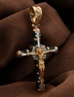 Крест из золота c ониксом