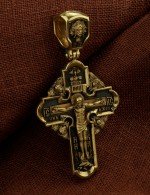 Крест из лимонного золота