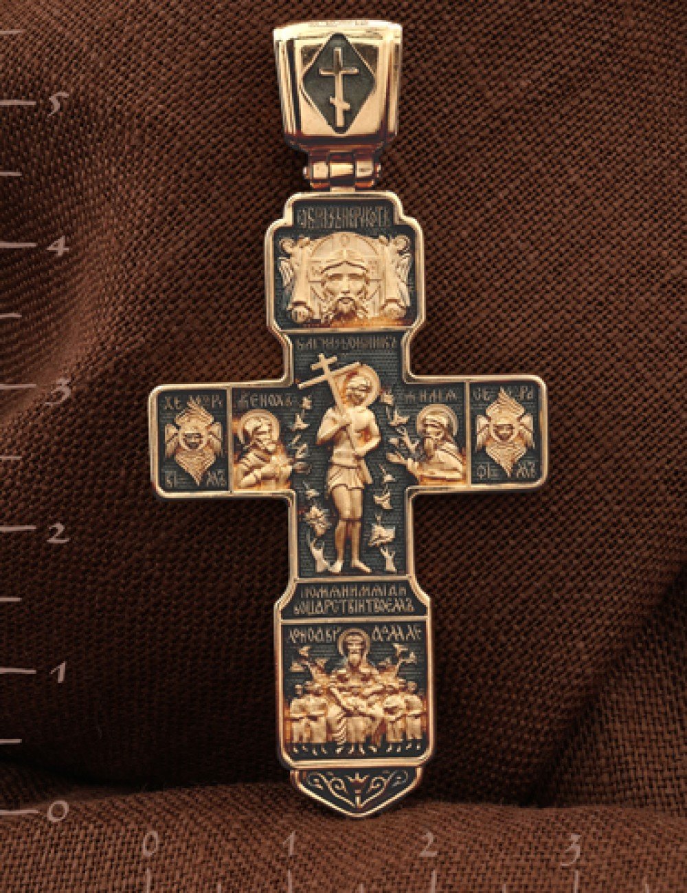 Крест из золота