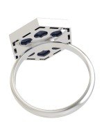 Кольцо из белого золота c лазуритом