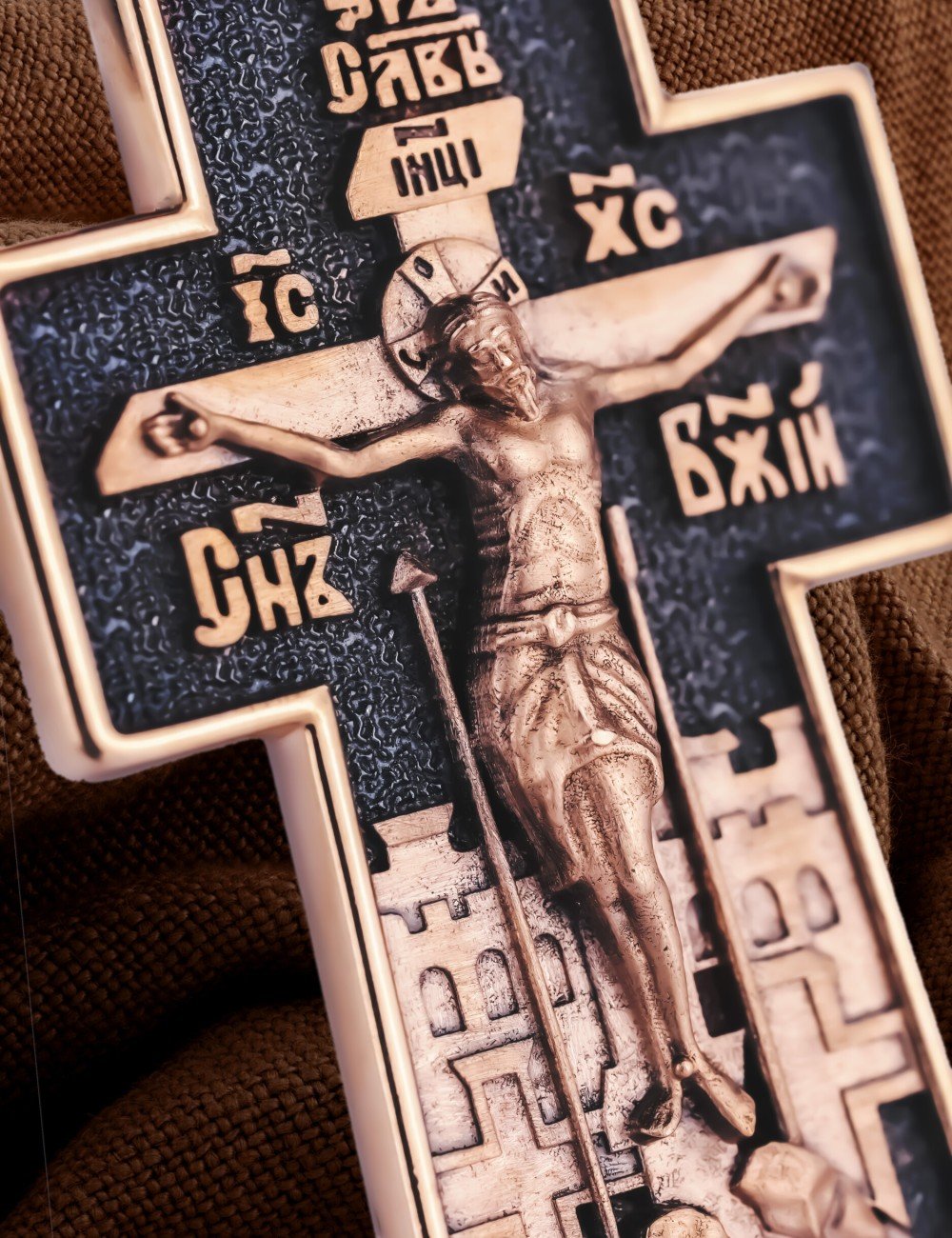 Крест из золота