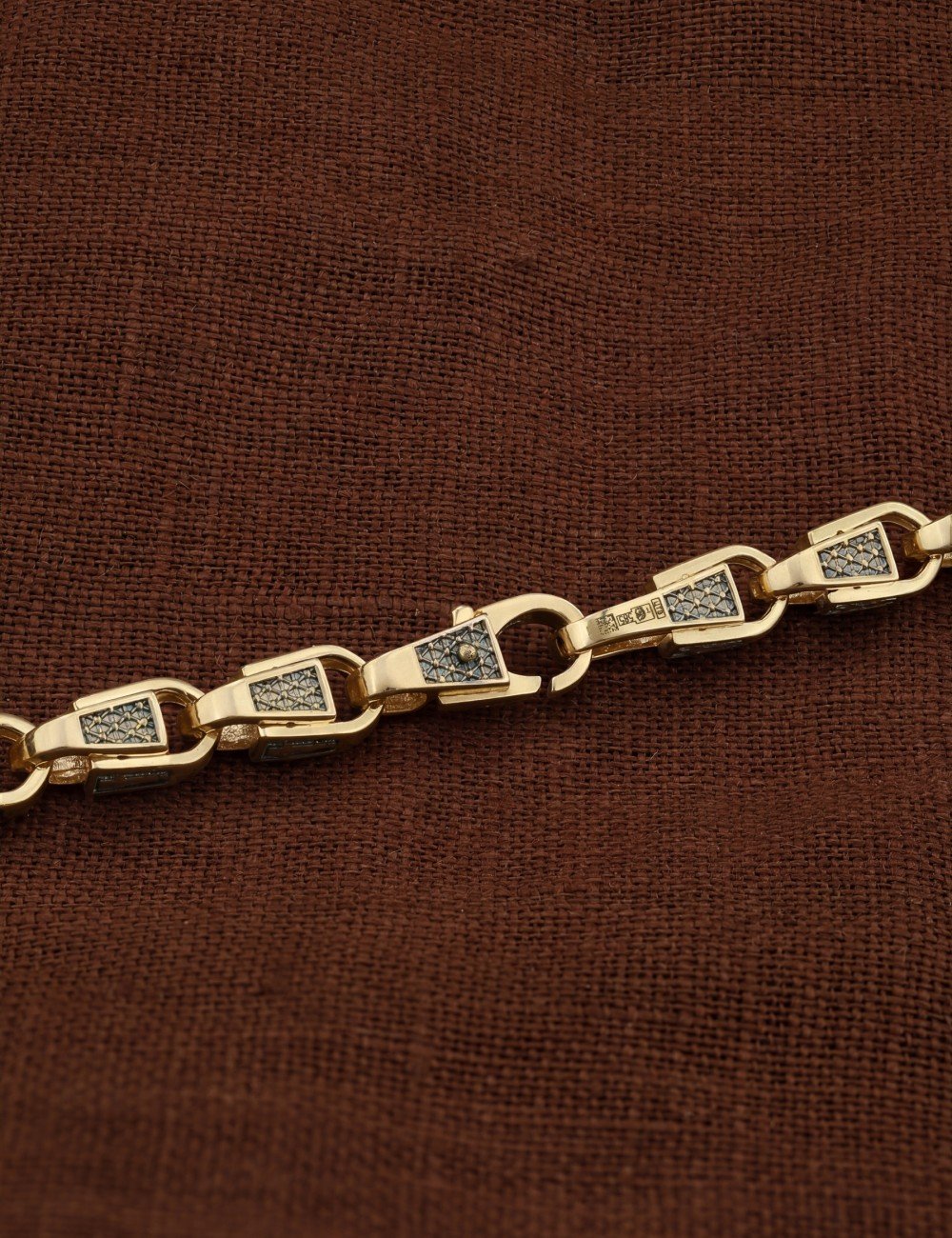 Цепь из лимонного золота