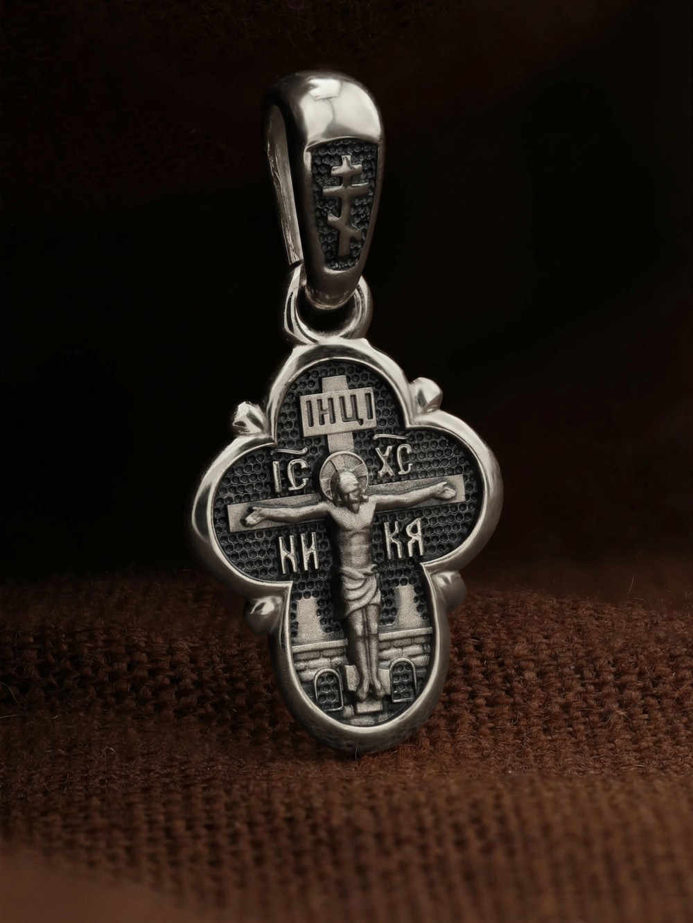 Крест из белого золота 585 пробы