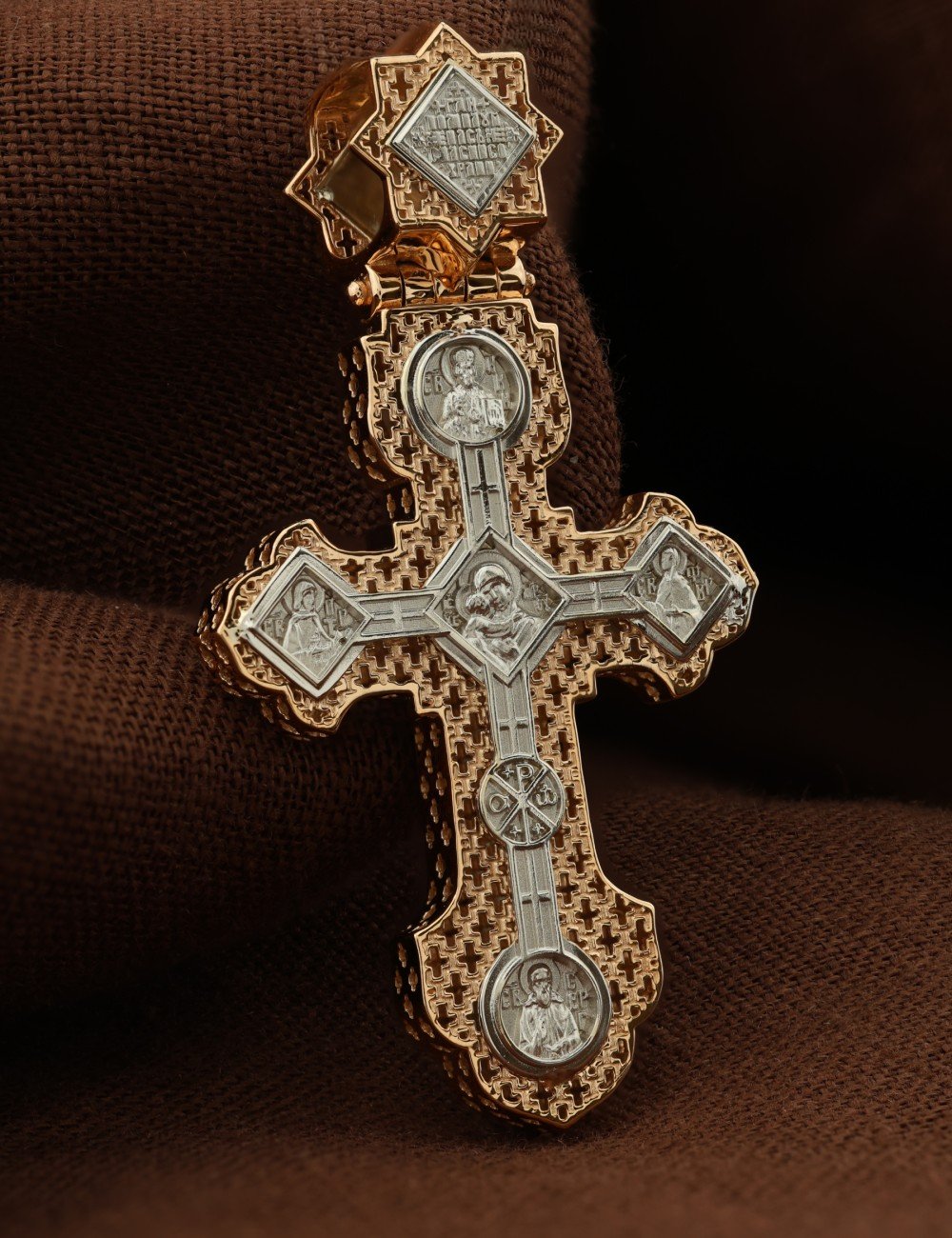 Крест из золота