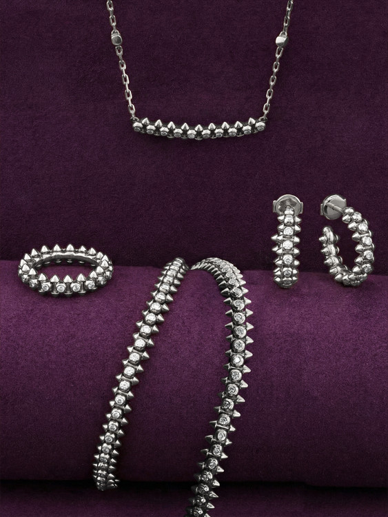 Колье из белого золота 585 пробы c бриллиантами