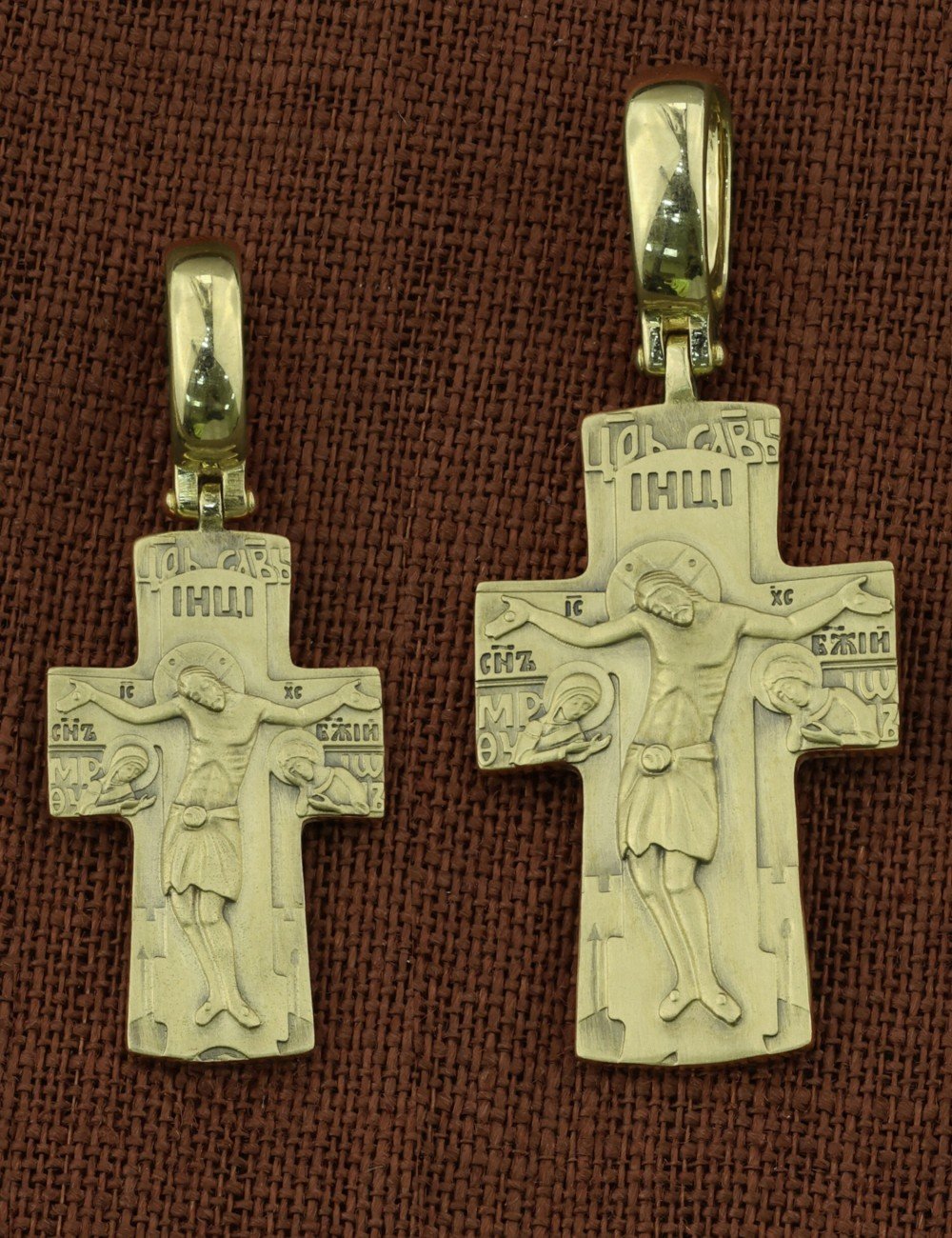 Крест из зелёного золота