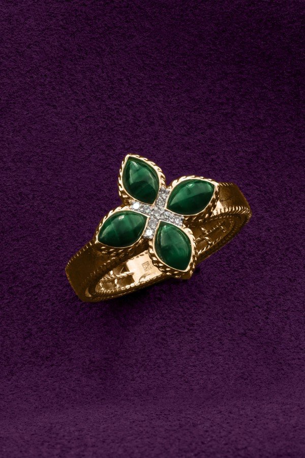 Кольцо из золота c бриллиантами и малахитом