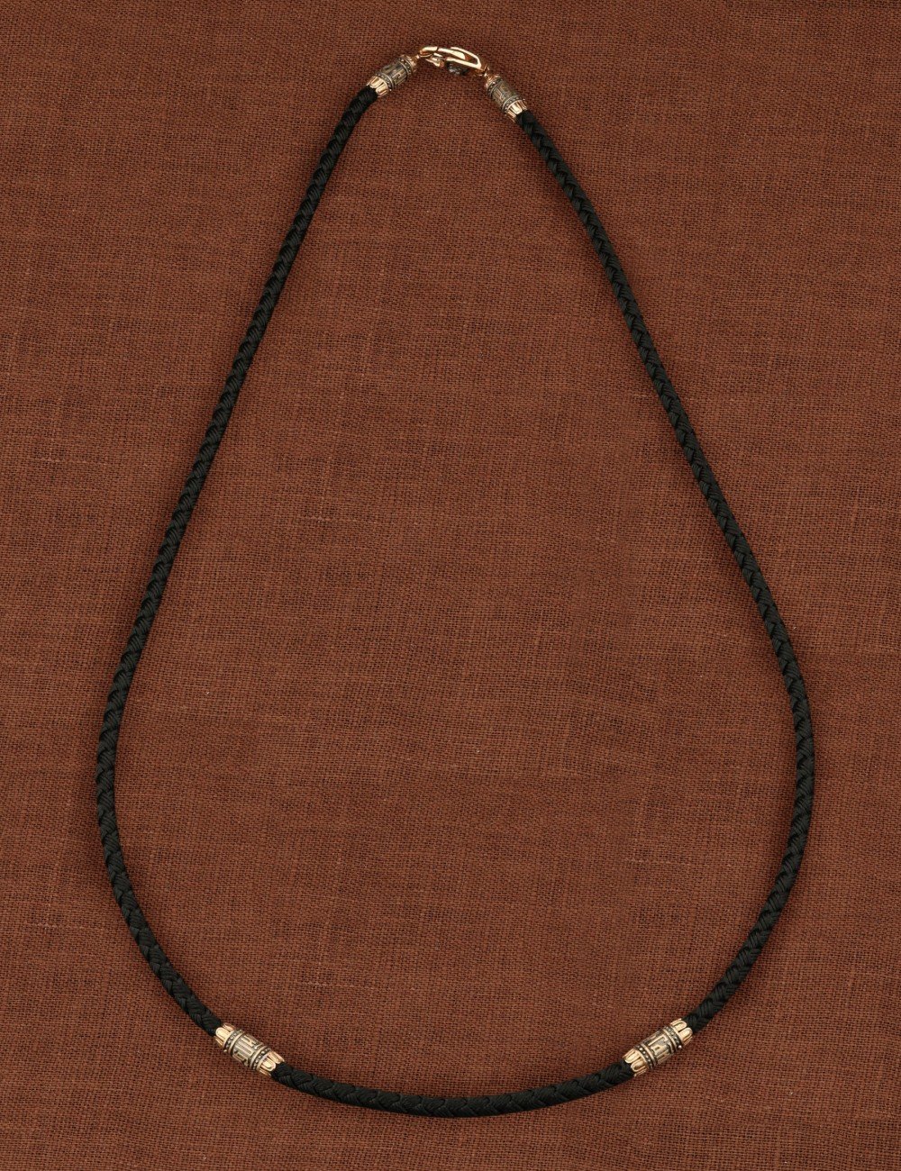 Шнурок шёлковый из золота c шёлковым шнурком