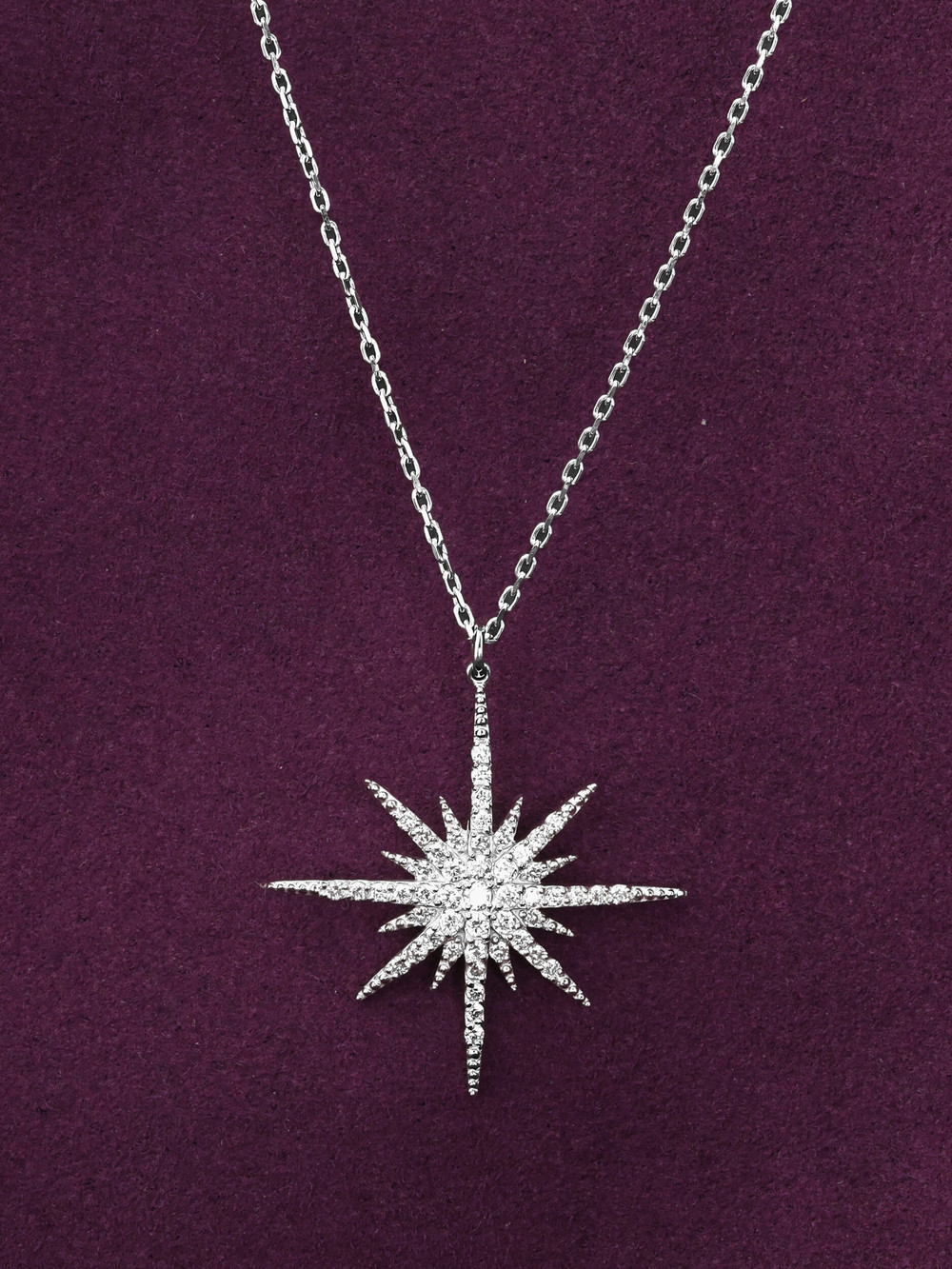 Колье из белого золота 585 пробы c бриллиантами