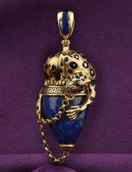 Подвеска из лимонного золота c эмалью и лазуритом