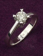 Кольцо из белого золота c бриллиантами