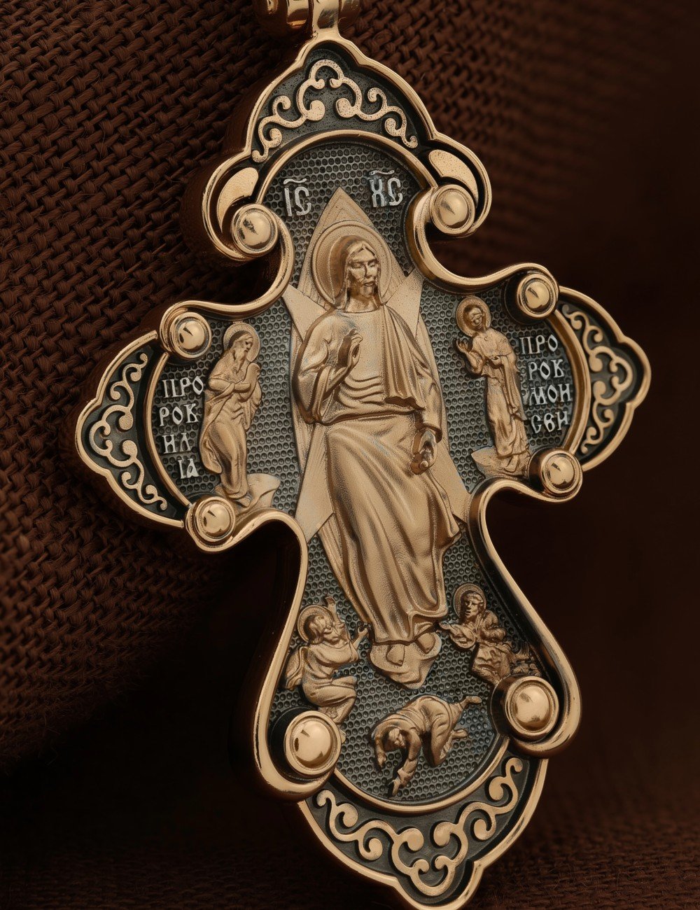 Крест из золота