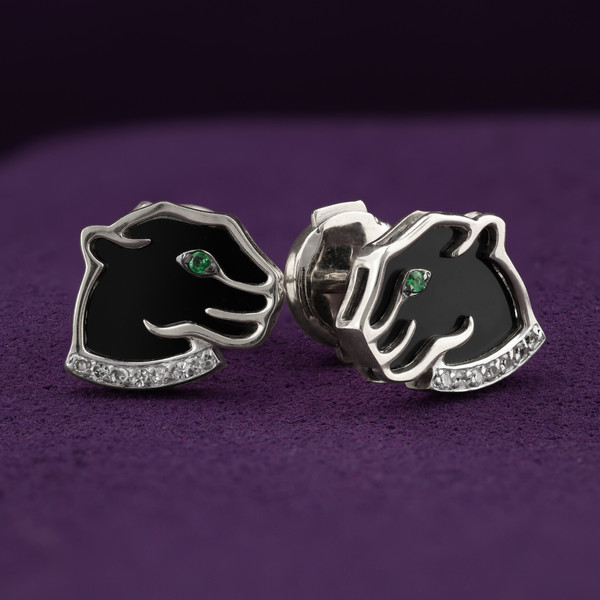 Серьги из белого золота 585 пробы c бриллиантами, изумрудом и ониксом