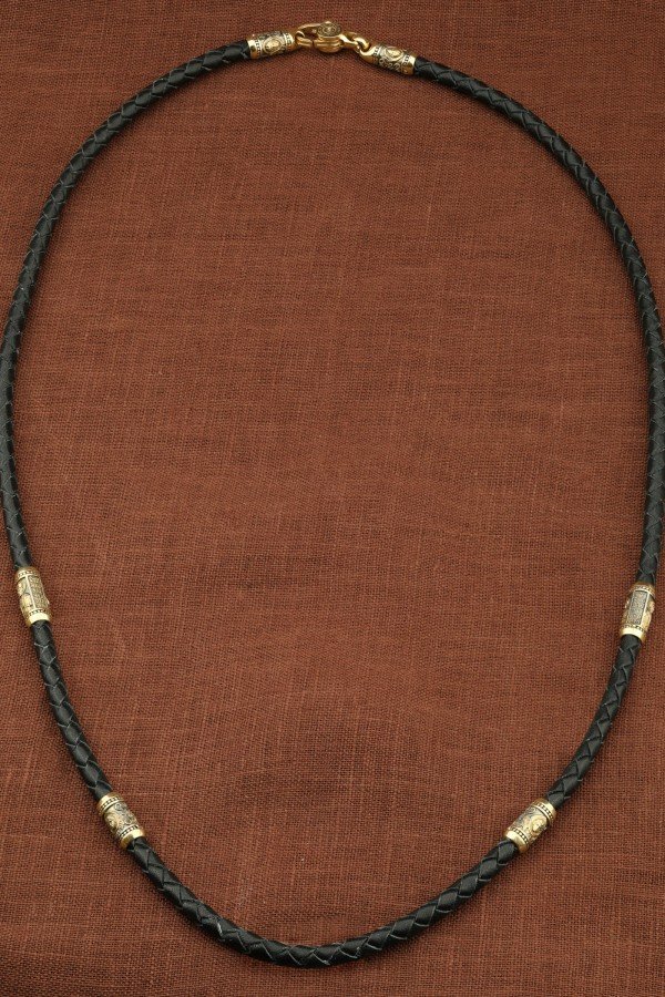 Гайтан из лимонного золота c кожаным шнурком