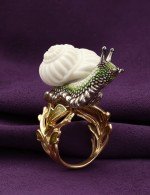 Кольцо из лимонного золота c эмалью и бивнем мамонта