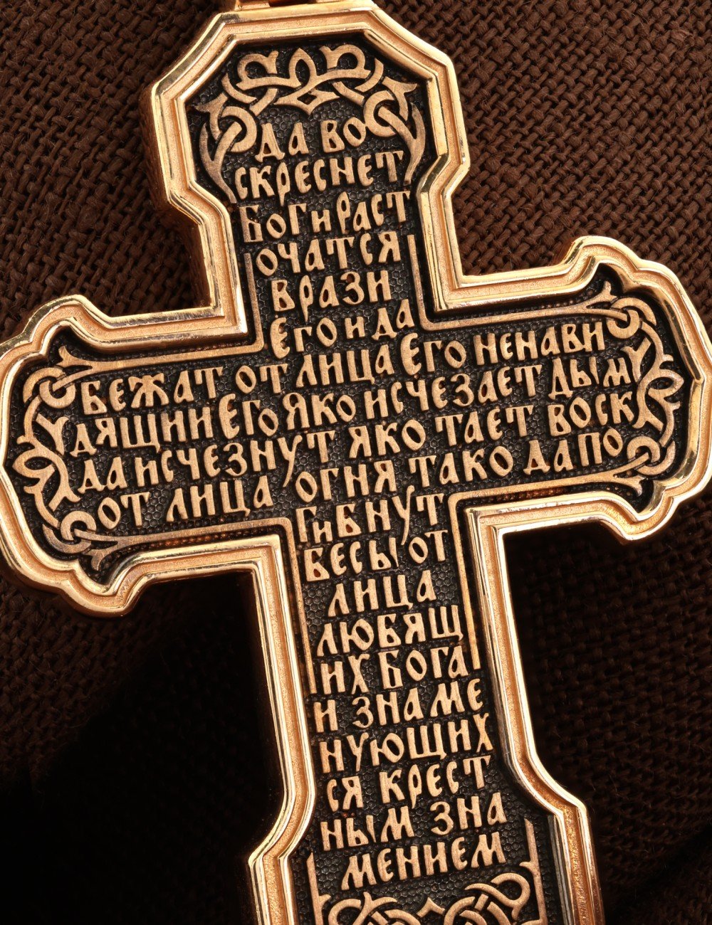 Крест из золота