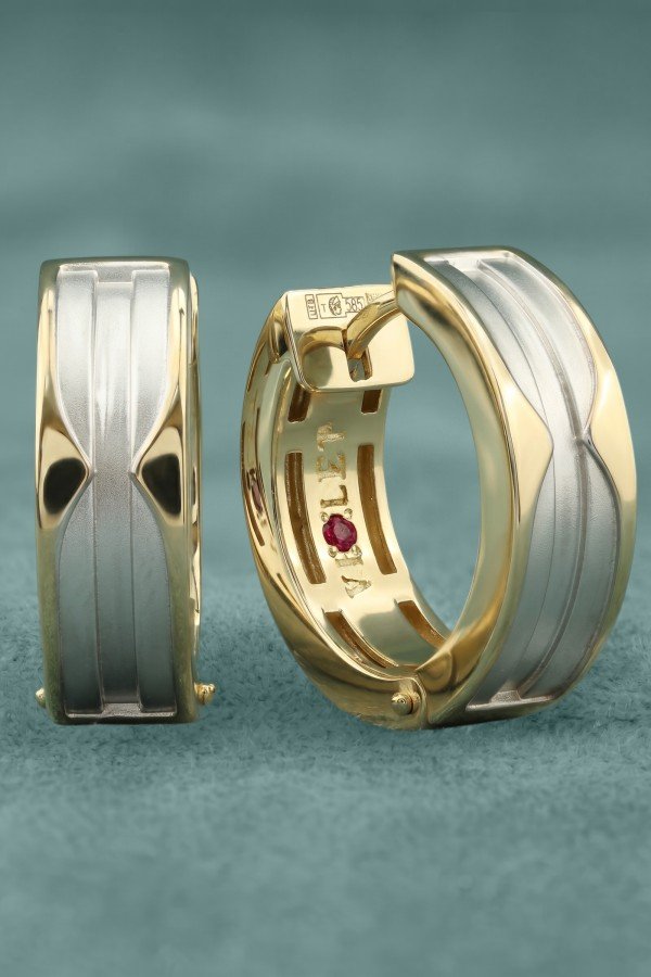 Серьги из лимонного золота c рубином