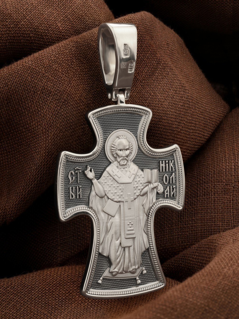 Крест из белого золота