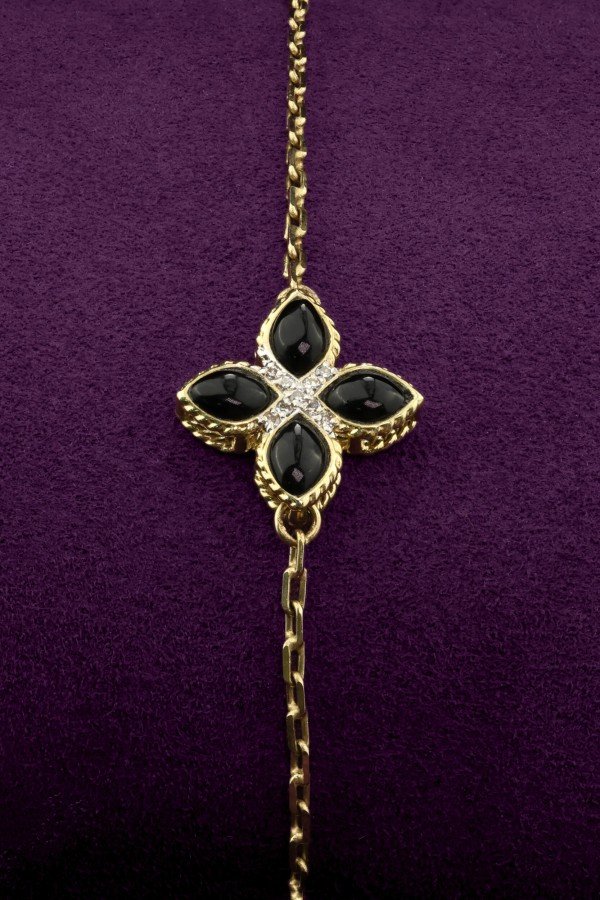 Браслет из лимонного золота c бриллиантами и ониксом