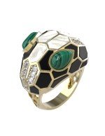 Кольцо из лимонного золота c бриллиантами, рубином, ониксом, малахитом и перламутром