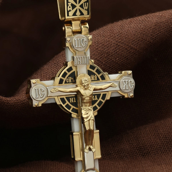 Крест из лимонного золота 585 пробы c эмалью и бивнем мамонта