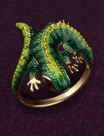 Кольцо из лимонного золота c эмалью