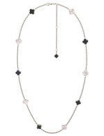 Колье из белого золота c ониксом и перламутром