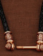 Гайтан из золота 585 пробы c кожаным шнурком