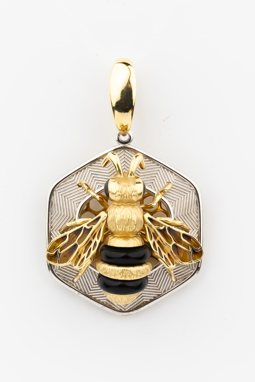 Подвеска из лимонного золота 585 пробы c эмалью, ониксом и эмалью