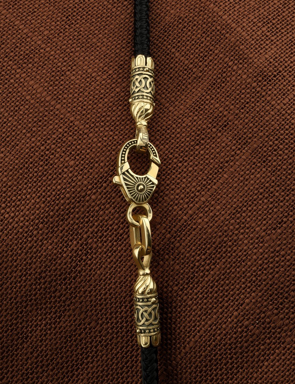 Шнурок шёлковый из лимонного золота