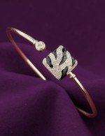 Браслет из лимонного золота c эмалью и бриллиантами