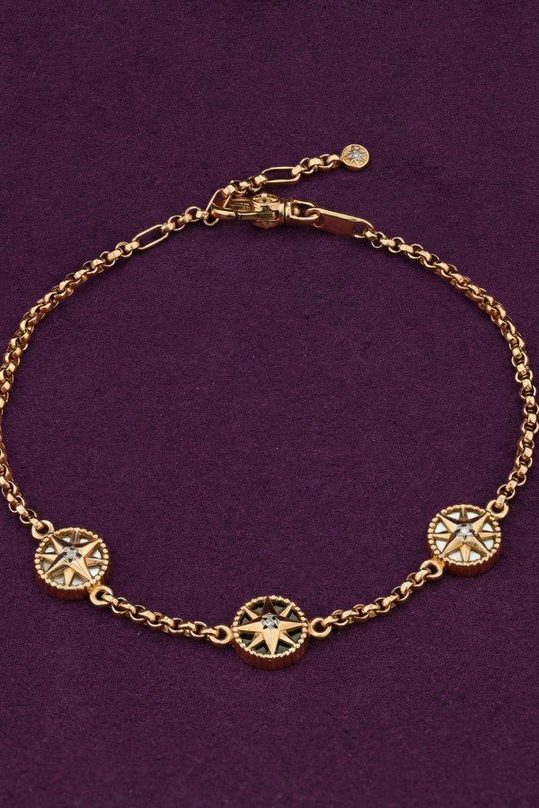 Браслет из золота c бриллиантами, ониксом и перламутром