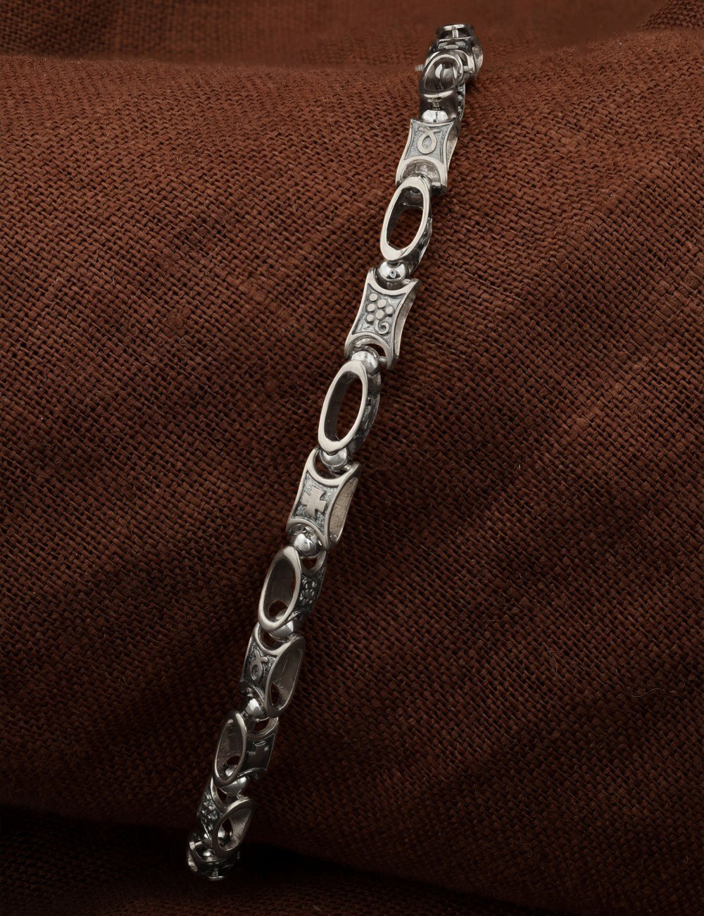 Браслет из белого золота