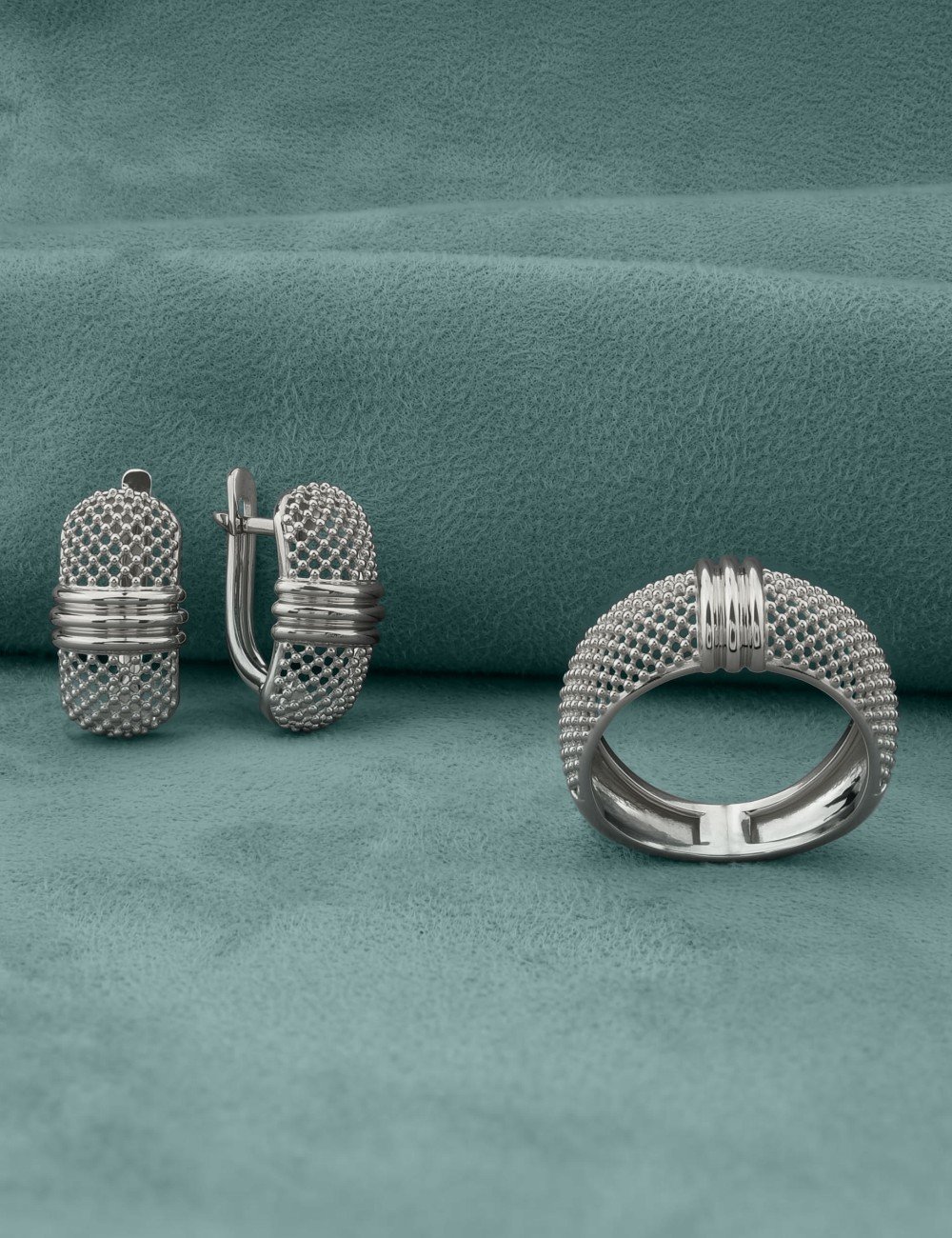 Серьги из белого золота