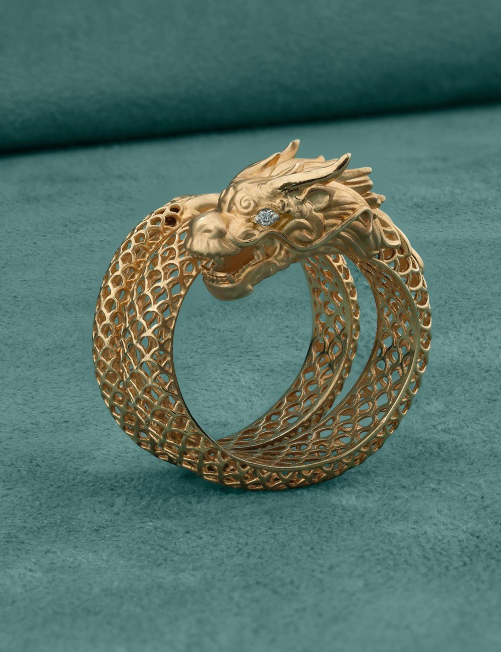 Кольцо из золота c бриллиантами