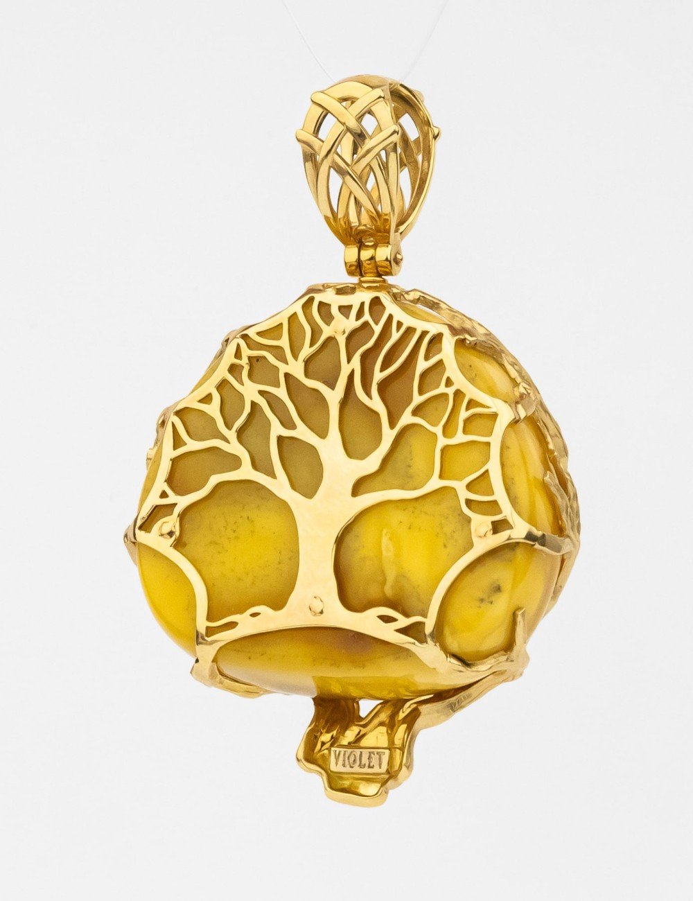 Подвеска из лимонного золота c росписным янтарём