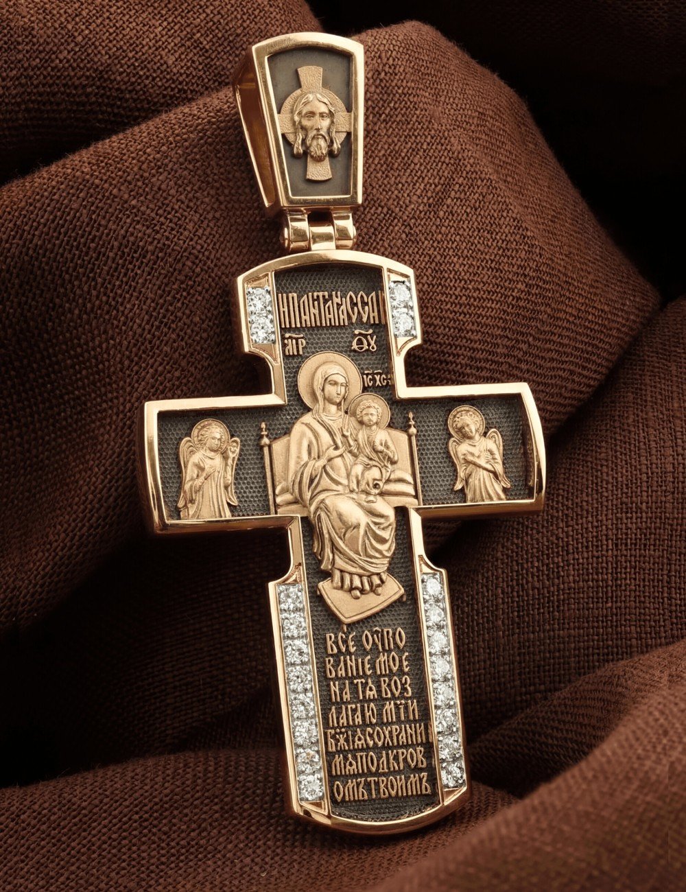 Крест из золота c бриллиантами