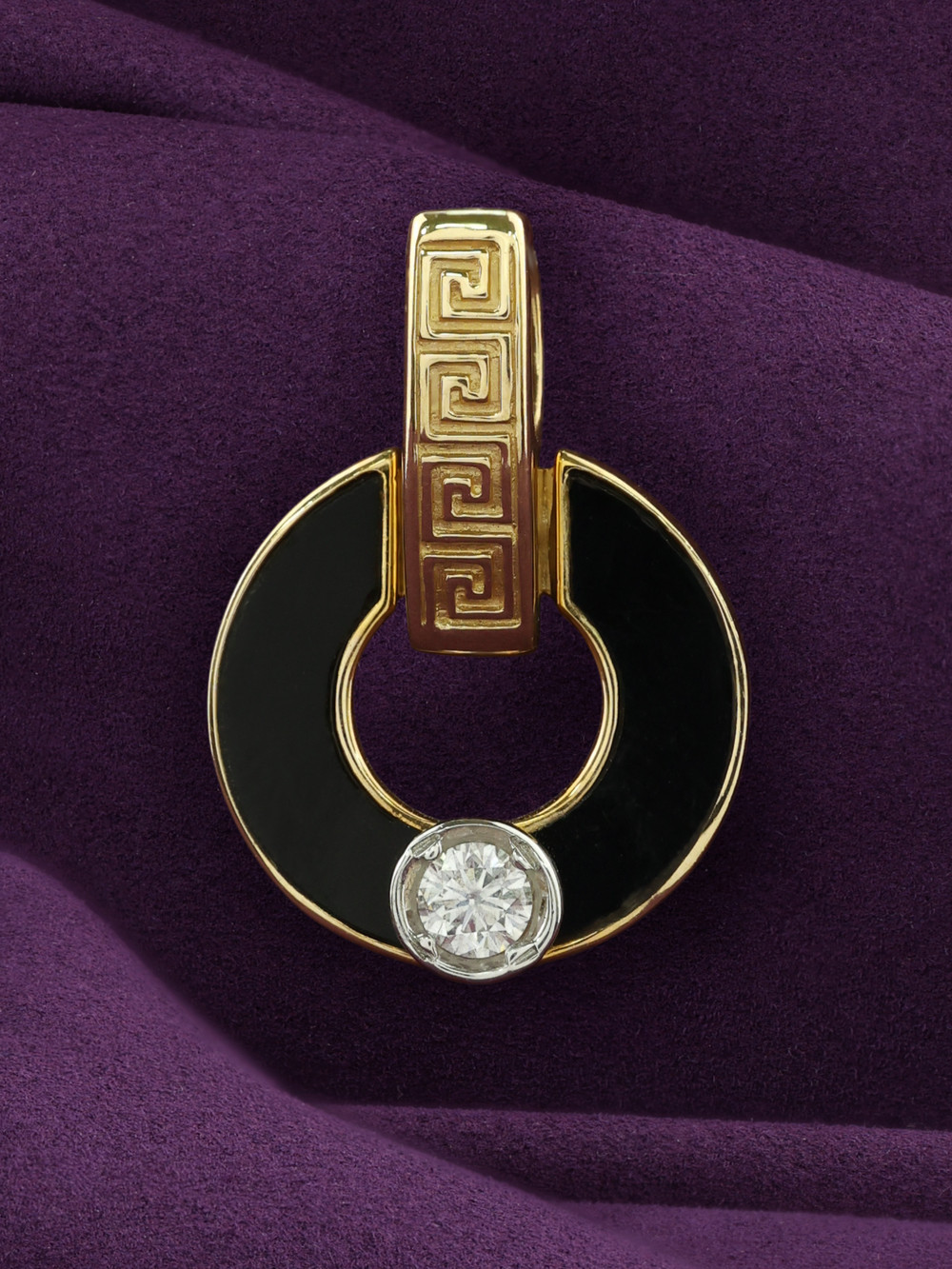 Подвеска из лимонного золота 585 пробы c бриллиантами и ониксом