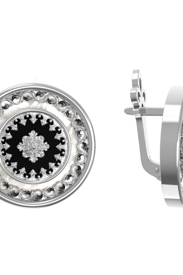 Серьги из белого золота c ониксом и перламутром