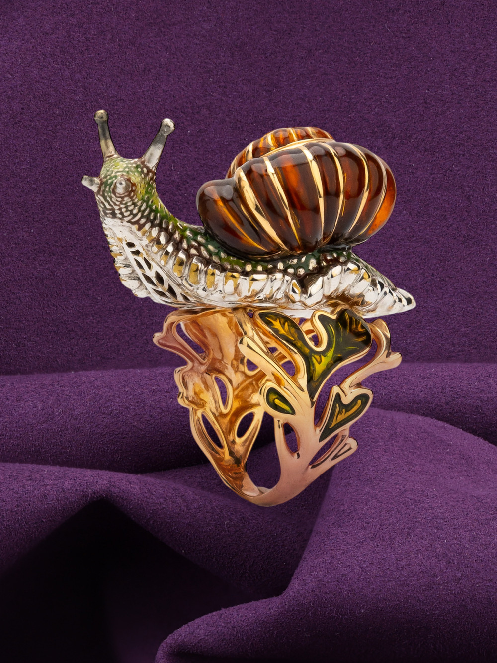 Кольцо из красного золота 585 пробы c эмалью