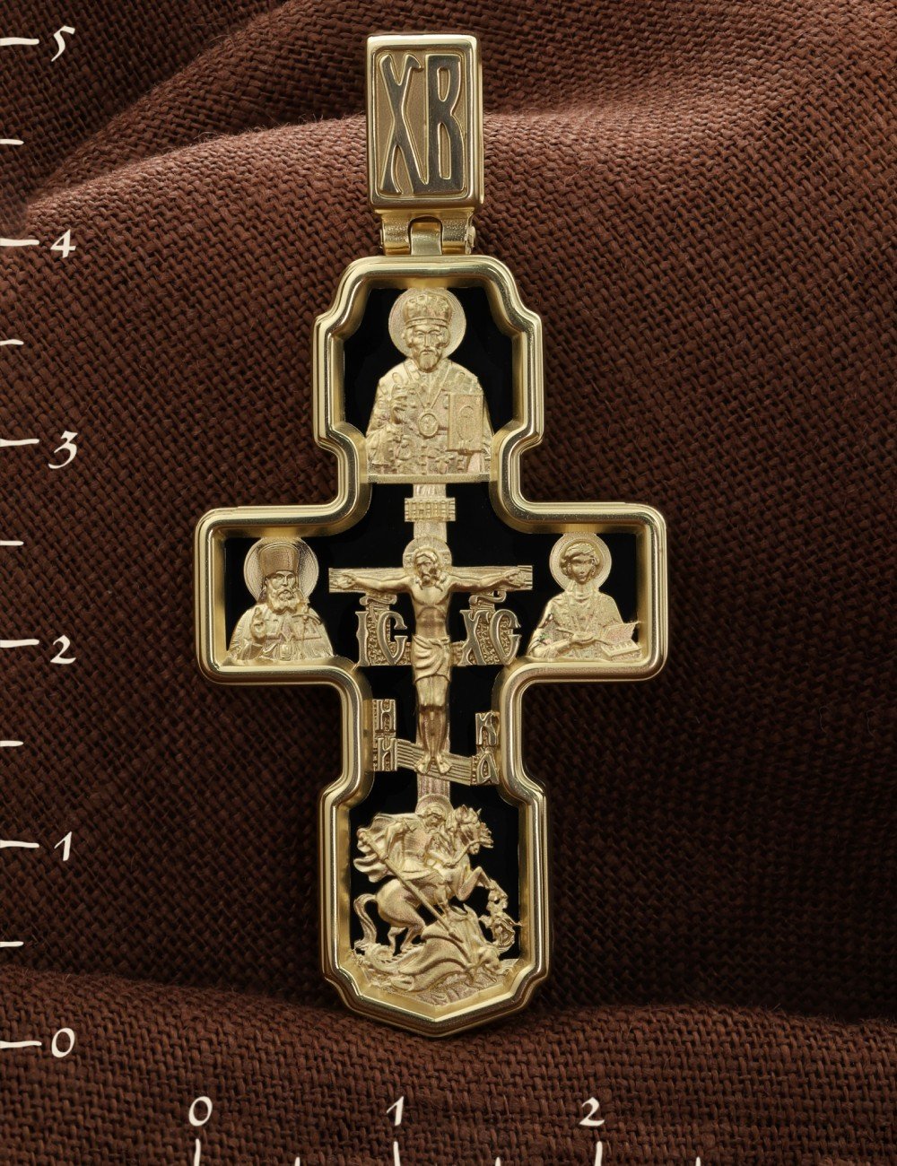 Крест из лимонного золота c ониксом